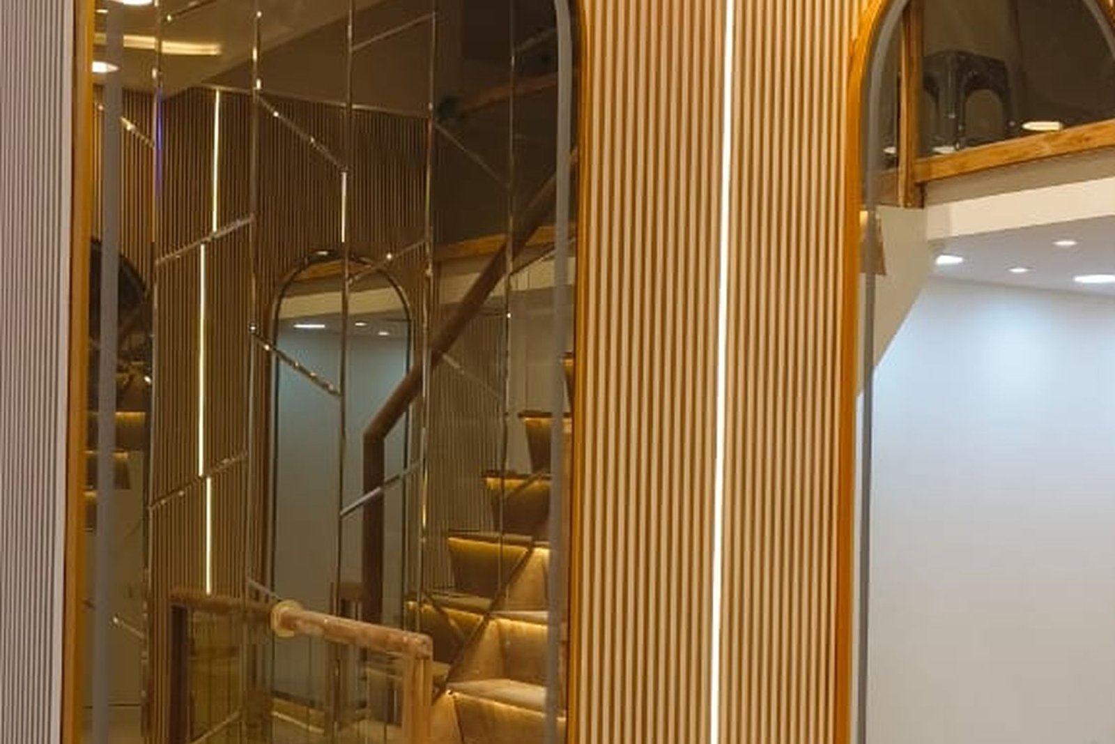 Salon, Borivali — view 1