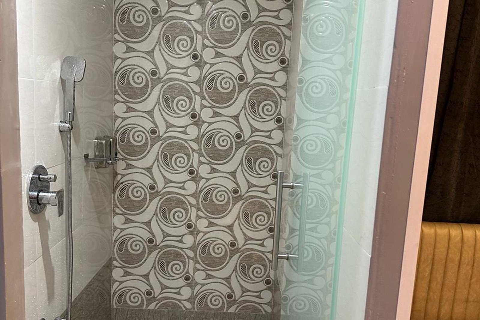 Le Serean Spa, Kandivali — view 1